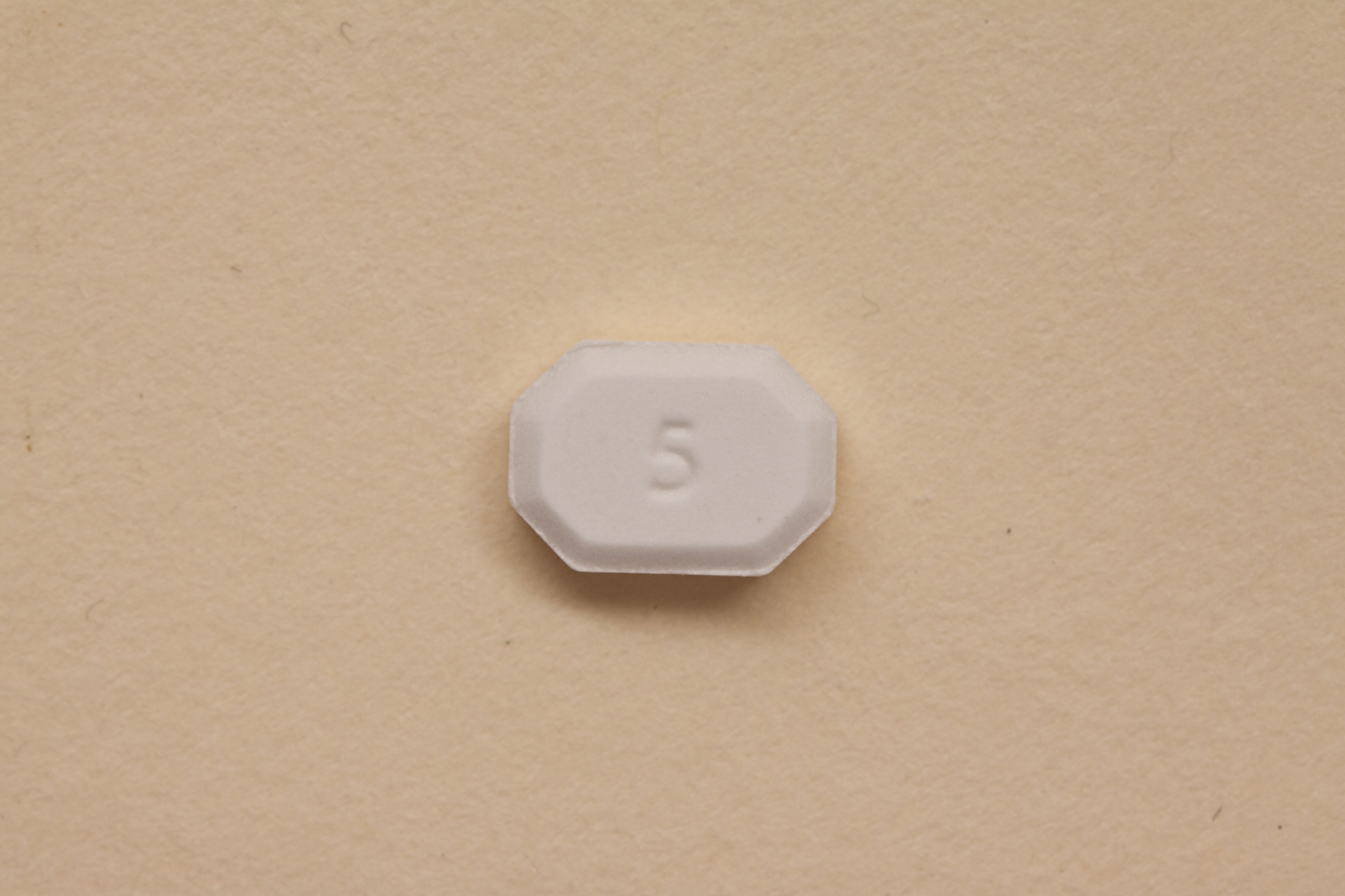 amlodipine_besylate_195-8896.jpg