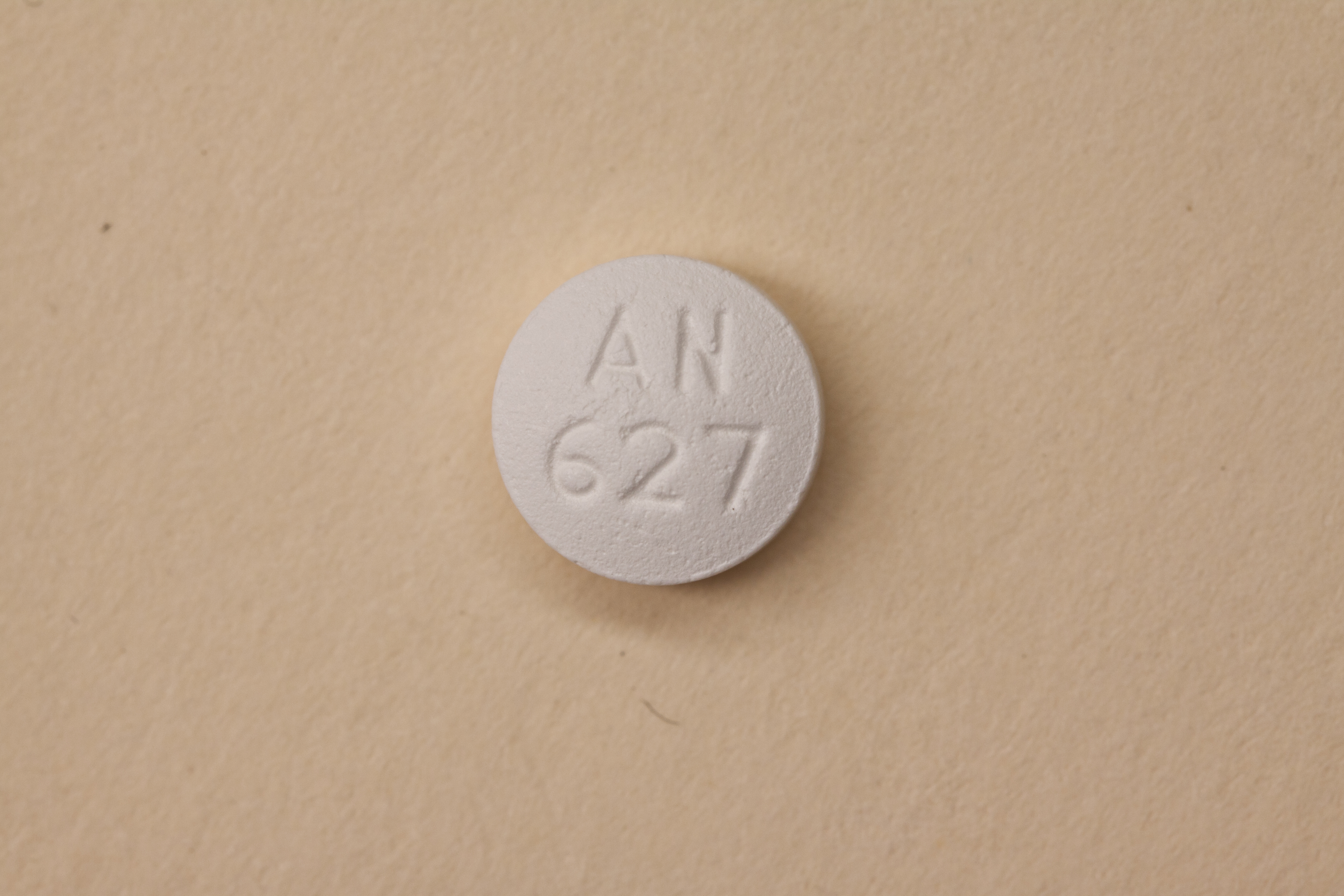 tramadol hcl_195-8991.jpg