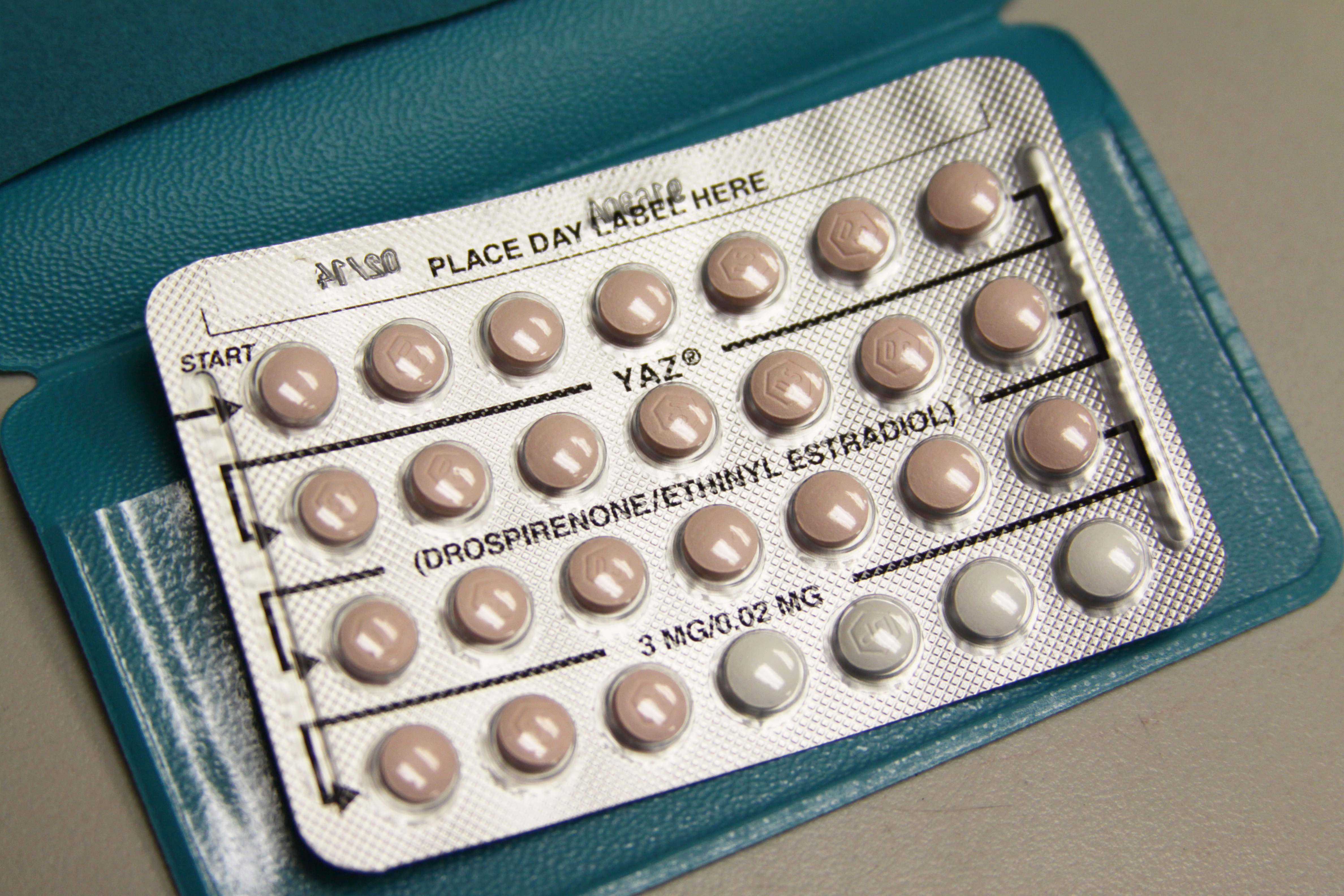 drospirenone-ethinyl estradiol_195-8394.jpg